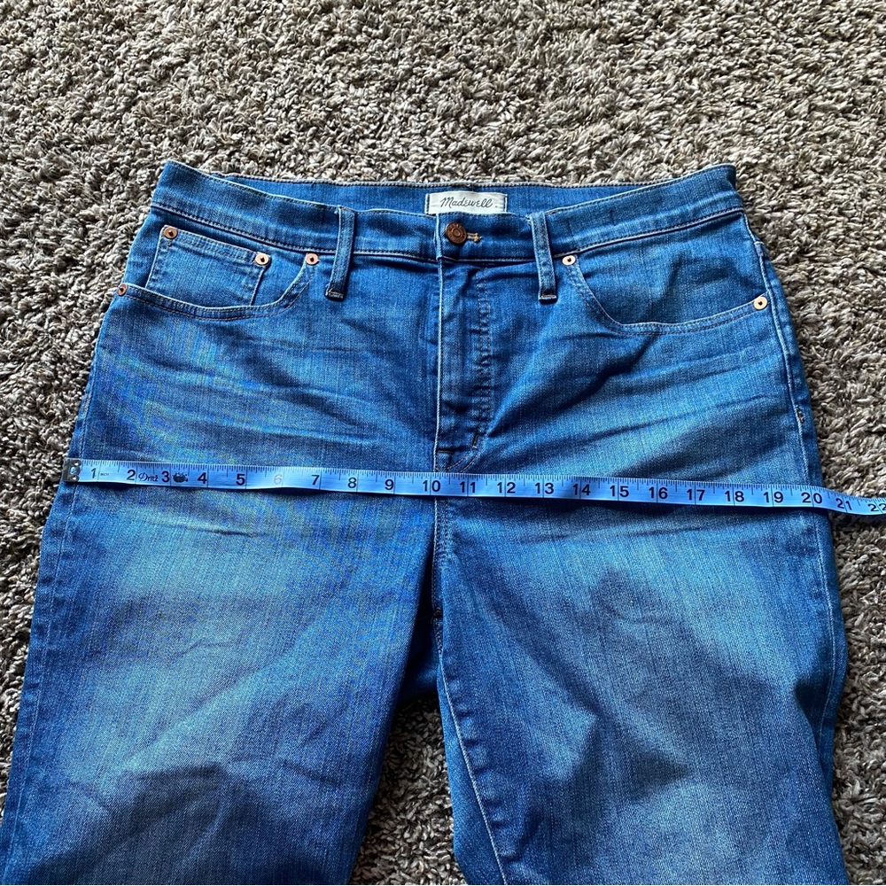 Madewell Cali Demi-Boot Mid Rise Jeans in Kemper Wash: Back-Seam Edition EUC 32 - Picture 10 of 12